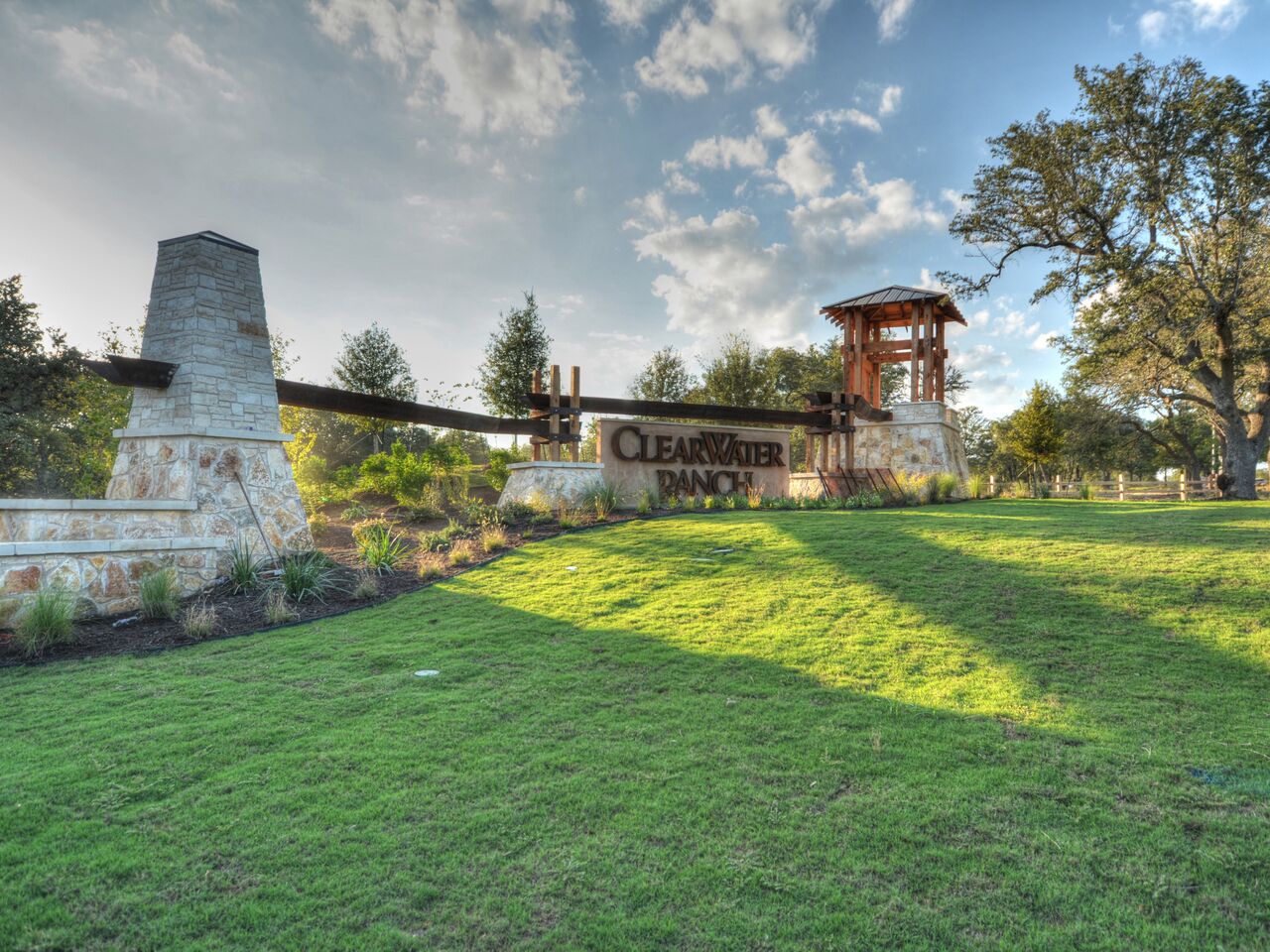 Explore Giddens Homes Community in Liberty Hill, TX